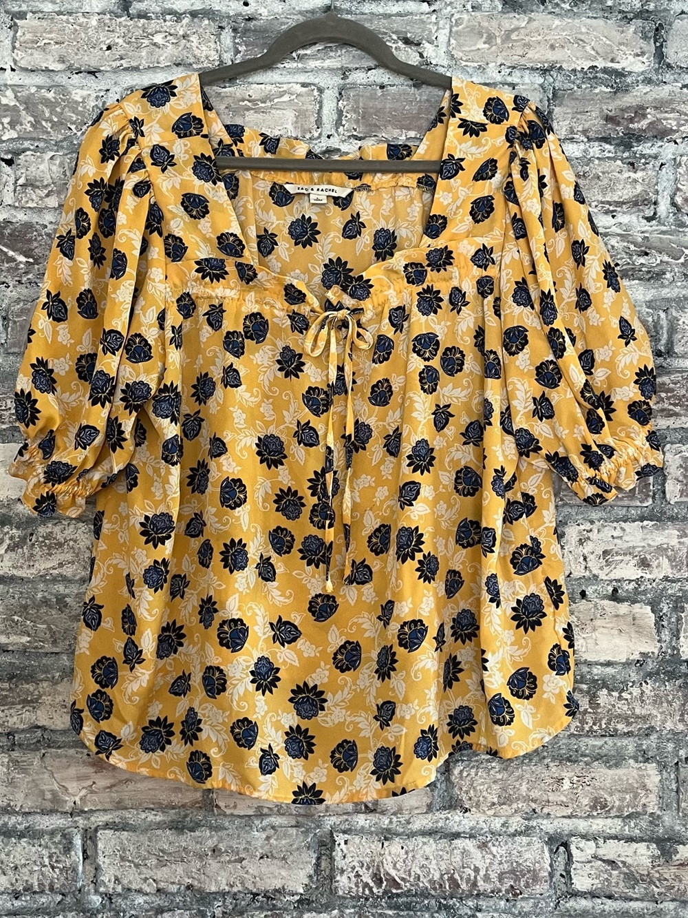 Zac & Rachel Mustard Floral Tie-Front Peasant Blouse excellent condition flowy
